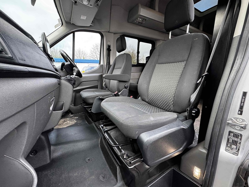 Ford 2.0 460 EcoBlue Leader Minibus Double Cab 5dr Diesel Manual RWD L4 High Roof Euro 6 (s/s) (17 Seat, DRW) (130 ps) Minibus Manual Diesel