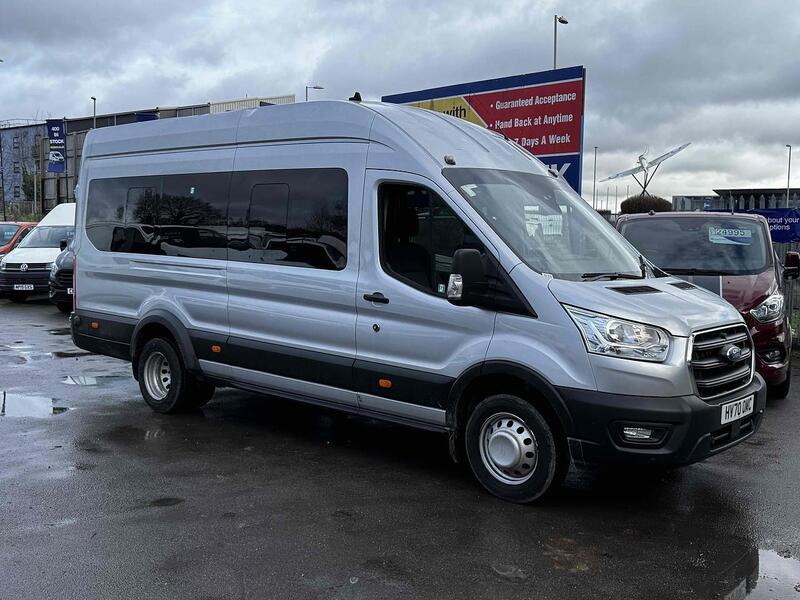 Ford 2.0 460 EcoBlue Leader Minibus Double Cab 5dr Diesel Manual RWD L4 High Roof Euro 6 (s/s) (17 Seat, DRW) (130 ps) Minibus Manual Diesel