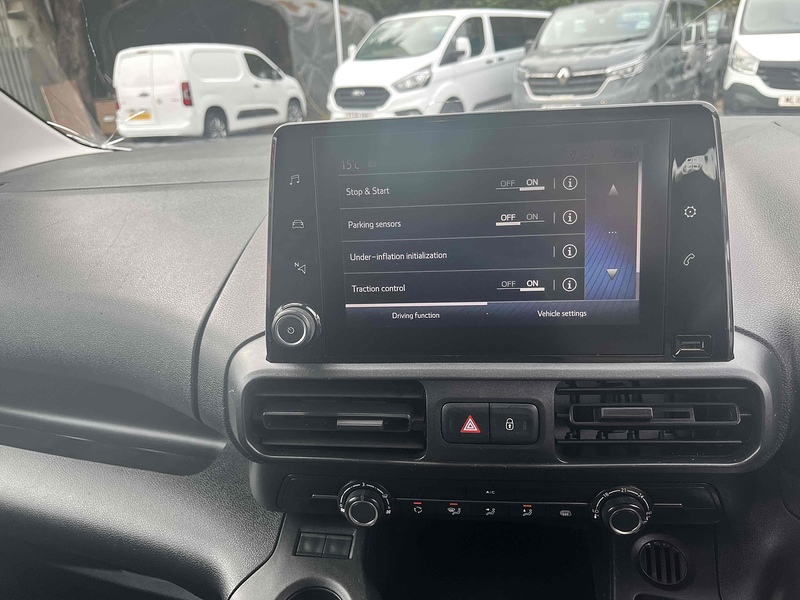 Toyota 1.5 BlueHDi Icon Long Panel Van 5dr Diesel Manual LWB Euro 6 (s/s) (100 bhp)