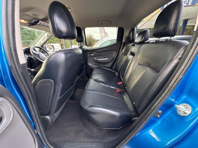 Fiat 2.4D LX Pickup Double Cab 4dr Diesel Manual 4WD Euro 6 (Euro 6) (180 ps) Pickup Manual Diesel