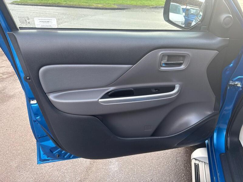 Fiat 2.4D LX Pickup Double Cab 4dr Diesel Manual 4WD Euro 6 (Euro 6) (180 ps) Pickup Manual Diesel