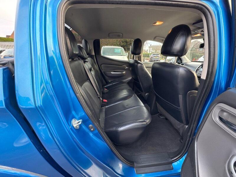 Fiat 2.4D LX Pickup Double Cab 4dr Diesel Manual 4WD Euro 6 (Euro 6) (180 ps) Pickup Manual Diesel