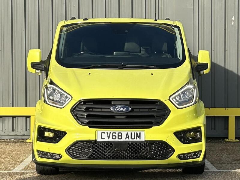 Ford 2.0 300 EcoBlue Limited Crew Van 5dr Diesel Manual L1 H1 Euro 6 (130 ps)