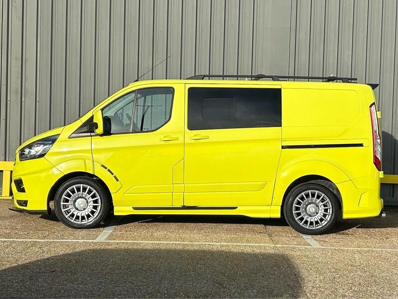 Ford 2.0 300 EcoBlue Limited Crew Van 5dr Diesel Manual L1 H1 Euro 6 (130 ps)