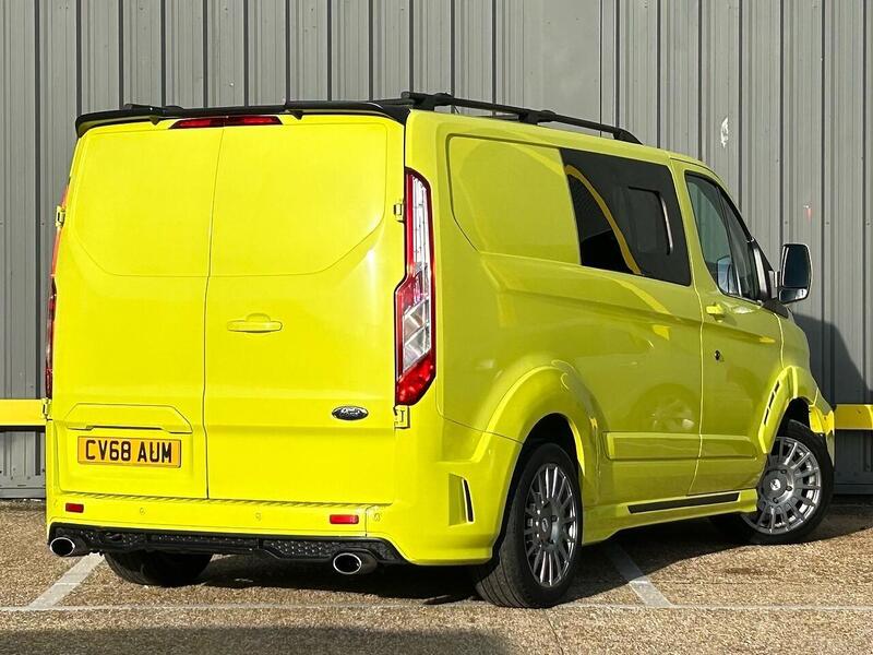 Ford 2.0 300 EcoBlue Limited Crew Van 5dr Diesel Manual L1 H1 Euro 6 (130 ps)