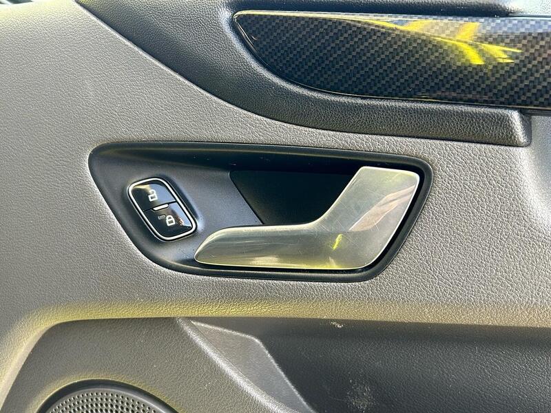 Ford 2.0 300 EcoBlue Limited Crew Van 5dr Diesel Manual L1 H1 Euro 6 (130 ps)