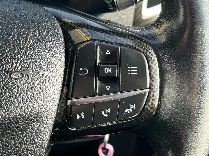 Ford 2.0 300 EcoBlue Limited Crew Van 5dr Diesel Manual L1 H1 Euro 6 (130 ps)