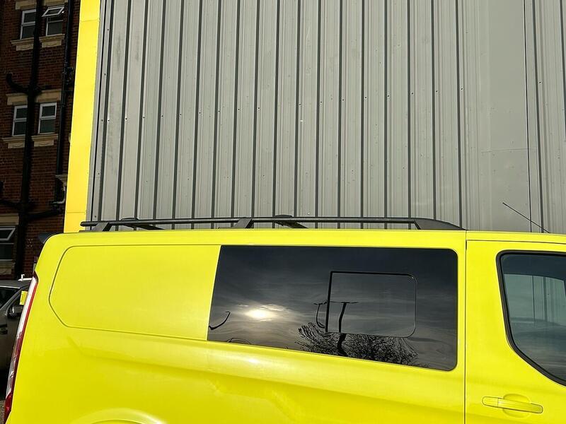 Ford 2.0 300 EcoBlue Limited Crew Van 5dr Diesel Manual L1 H1 Euro 6 (130 ps)