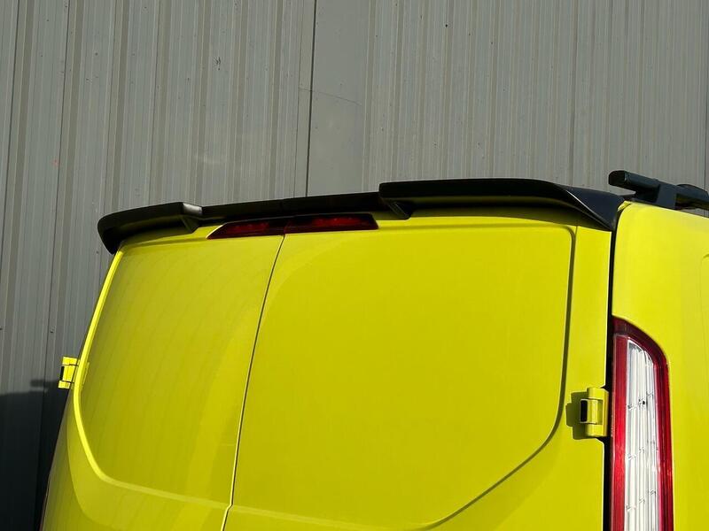 Ford 2.0 300 EcoBlue Limited Crew Van 5dr Diesel Manual L1 H1 Euro 6 (130 ps)