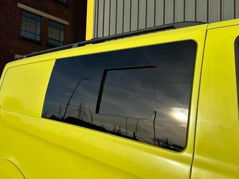 Ford 2.0 300 EcoBlue Limited Crew Van 5dr Diesel Manual L1 H1 Euro 6 (130 ps)