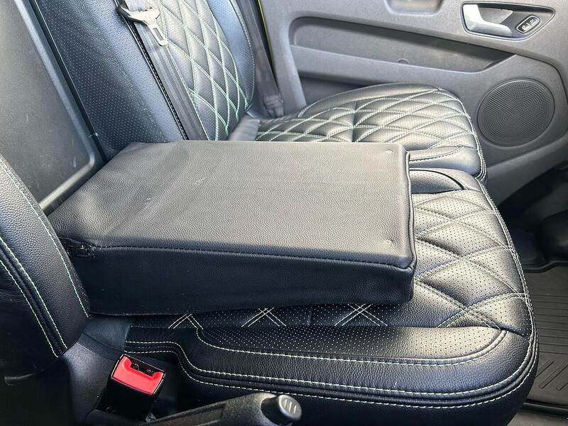 Ford 2.0 300 EcoBlue Limited Crew Van 5dr Diesel Manual L1 H1 Euro 6 (130 ps)