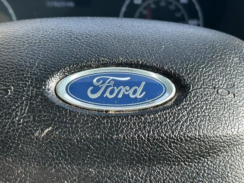 Ford 2.0 300 EcoBlue Limited Crew Van 5dr Diesel Manual L1 H1 Euro 6 (130 ps)