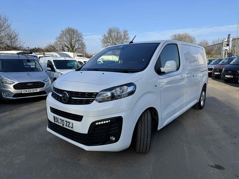 Vauxhall 2.0 Turbo D 3100 Elite Panel Van 5dr Diesel Auto L1 H1 Euro 6 (s/s) (180 ps) Panel Van Automatic Diesel