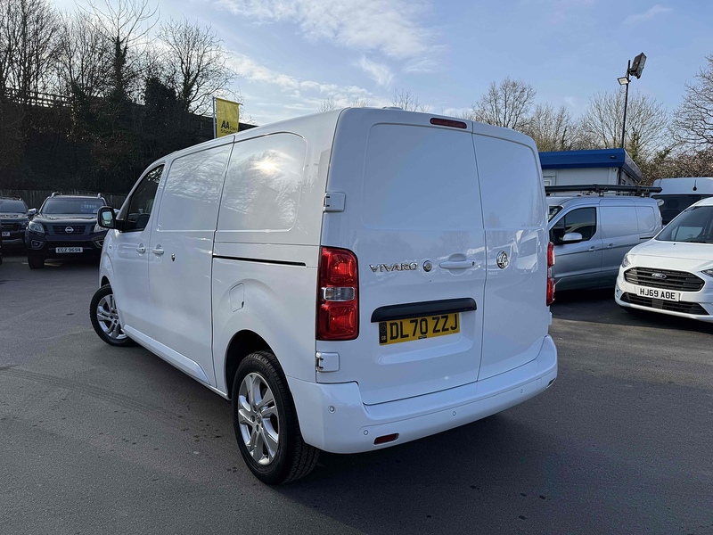Vauxhall 2.0 Turbo D 3100 Elite Panel Van 5dr Diesel Auto L1 H1 Euro 6 (s/s) (180 ps) Panel Van Automatic Diesel