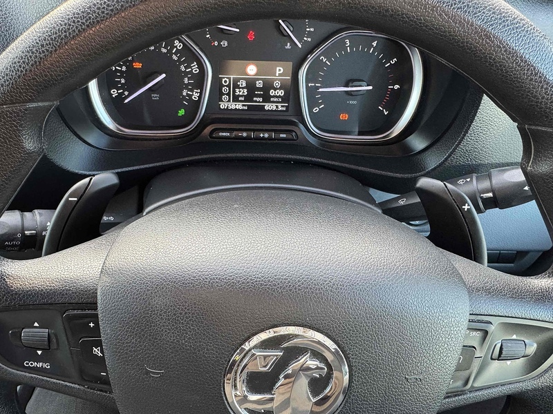 Vauxhall 2.0 Turbo D 3100 Elite Panel Van 5dr Diesel Auto L1 H1 Euro 6 (s/s) (180 ps) Panel Van Automatic Diesel