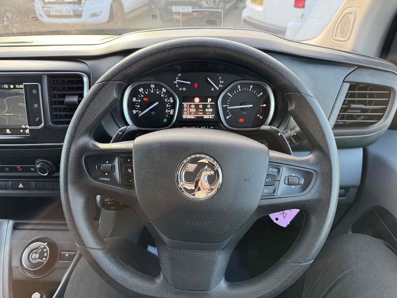 Vauxhall 2.0 Turbo D 3100 Elite Panel Van 5dr Diesel Auto L1 H1 Euro 6 (s/s) (180 ps) Panel Van Automatic Diesel