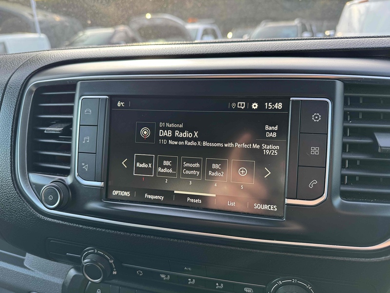 Vauxhall 2.0 Turbo D 3100 Elite Panel Van 5dr Diesel Auto L1 H1 Euro 6 (s/s) (180 ps) Panel Van Automatic Diesel