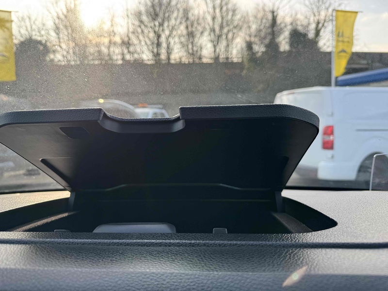 Vauxhall 2.0 Turbo D 3100 Elite Panel Van 5dr Diesel Auto L1 H1 Euro 6 (s/s) (180 ps) Panel Van Automatic Diesel