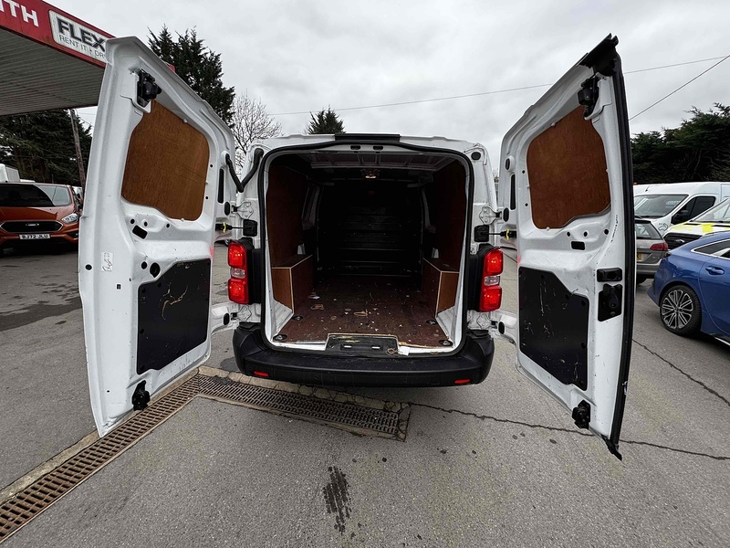 Vauxhall 1.5 Turbo D 2900 Dynamic Panel Van 6dr Diesel Manual L2 H1 Euro 6 (s/s) (100 ps)