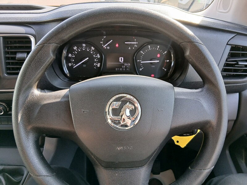 Vauxhall 1.5 Turbo D 2900 Dynamic Panel Van 6dr Diesel Manual L2 H1 Euro 6 (s/s) (100 ps)