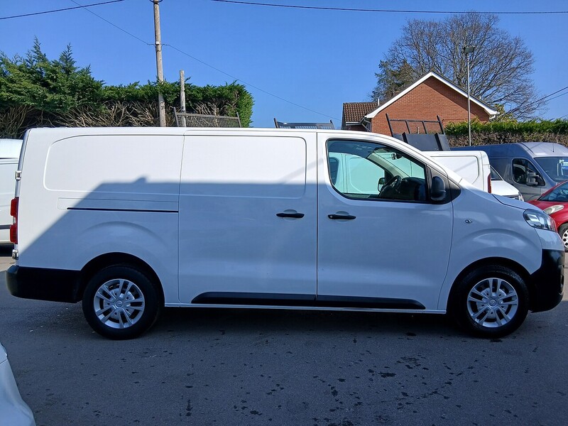 Vauxhall 1.5 Turbo D 2900 Dynamic Panel Van 6dr Diesel Manual L2 H1 Euro 6 (s/s) (100 ps)