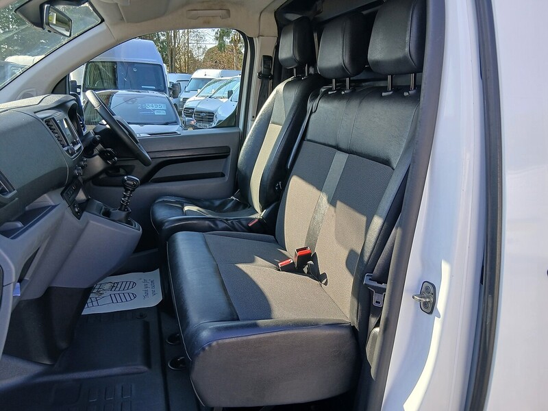 Vauxhall 1.5 Turbo D 2900 Dynamic Panel Van 6dr Diesel Manual L2 H1 Euro 6 (s/s) (100 ps)