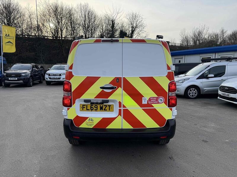 Vauxhall 1.5 Turbo D 2900 Edition Panel Van 5dr Diesel Manual L1 H1 Euro 6 (s/s) (100 ps) Panel Van Manual Diesel Panel Van Manual Diesel