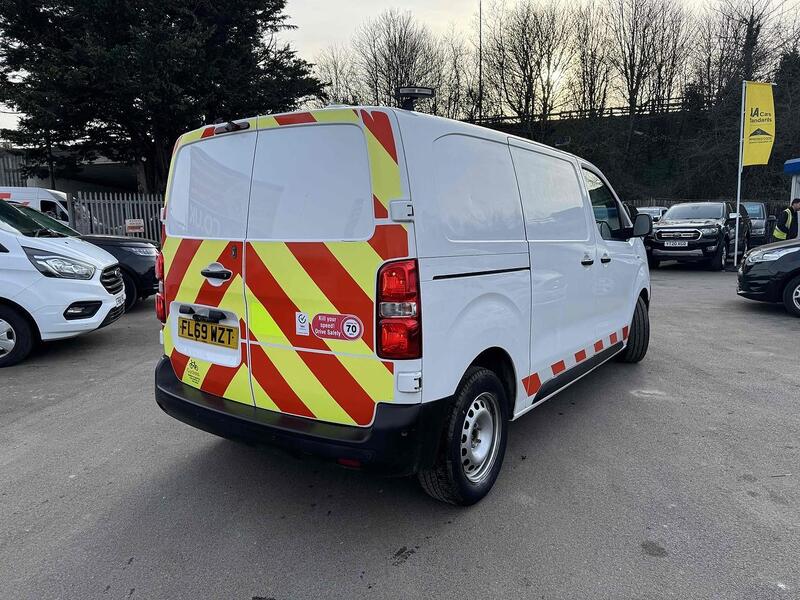Vauxhall 1.5 Turbo D 2900 Edition Panel Van 5dr Diesel Manual L1 H1 Euro 6 (s/s) (100 ps) Panel Van Manual Diesel Panel Van Manual Diesel