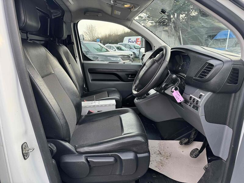 Vauxhall 1.5 Turbo D 2900 Edition Panel Van 5dr Diesel Manual L1 H1 Euro 6 (s/s) (100 ps) Panel Van Manual Diesel Panel Van Manual Diesel