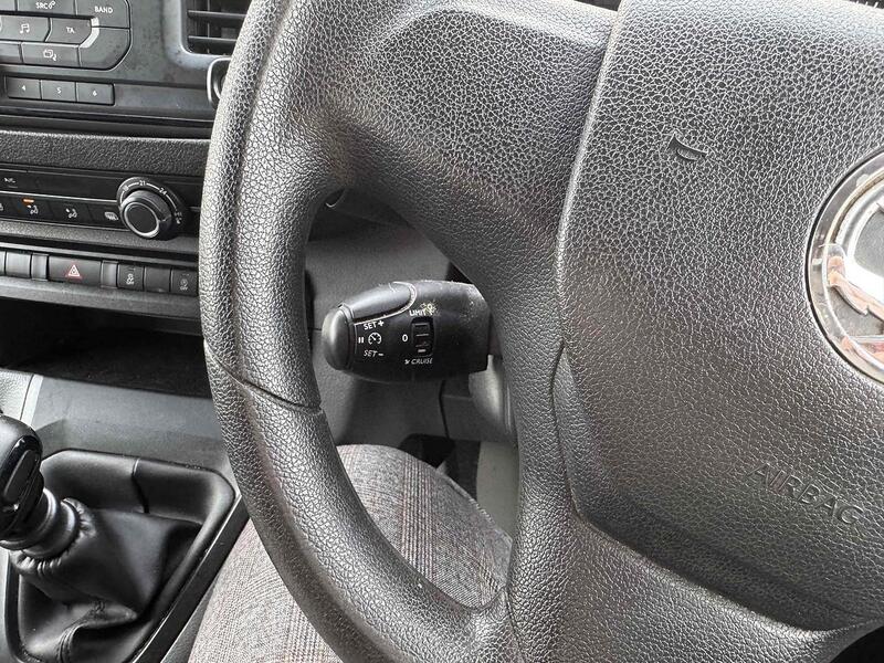 Vauxhall 1.5 Turbo D 2900 Edition Panel Van 5dr Diesel Manual L1 H1 Euro 6 (s/s) (100 ps) Panel Van Manual Diesel Panel Van Manual Diesel