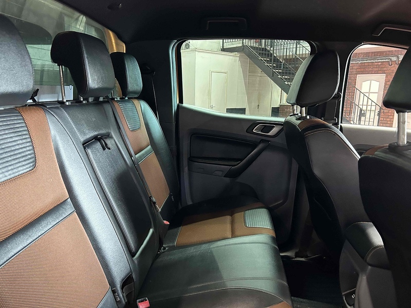 Ford 3.2 TDCi Wildtrak Pickup Double Cab 4dr Diesel Auto 4WD Euro 5 (200 ps)