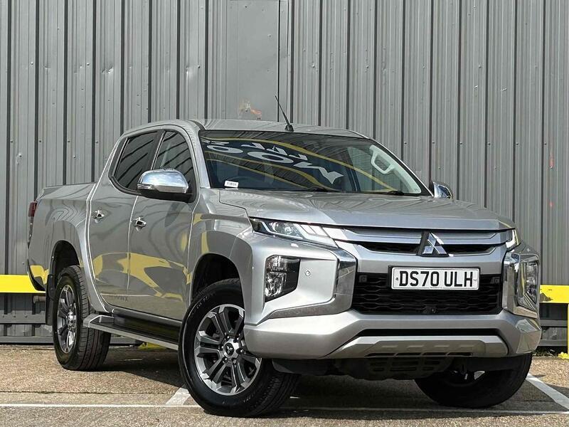 Mitsubishi DI-D DC Barbarian X Pickup 2.2 Automatic Diesel Pickup Automatic Diesel Pickup Automatic Diesel