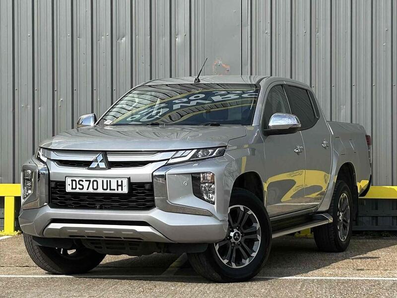 Mitsubishi DI-D DC Barbarian X Pickup 2.2 Automatic Diesel Pickup Automatic Diesel Pickup Automatic Diesel