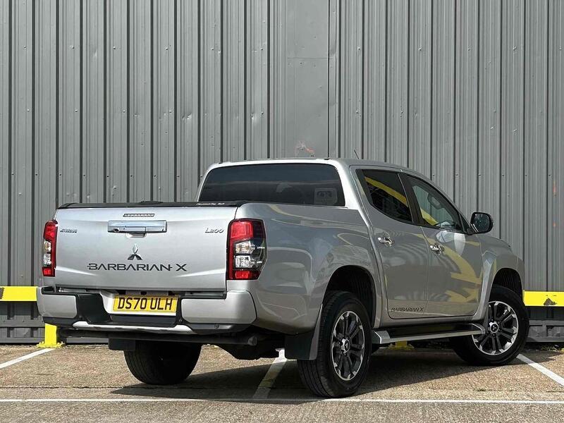 Mitsubishi DI-D DC Barbarian X Pickup 2.2 Automatic Diesel Pickup Automatic Diesel Pickup Automatic Diesel