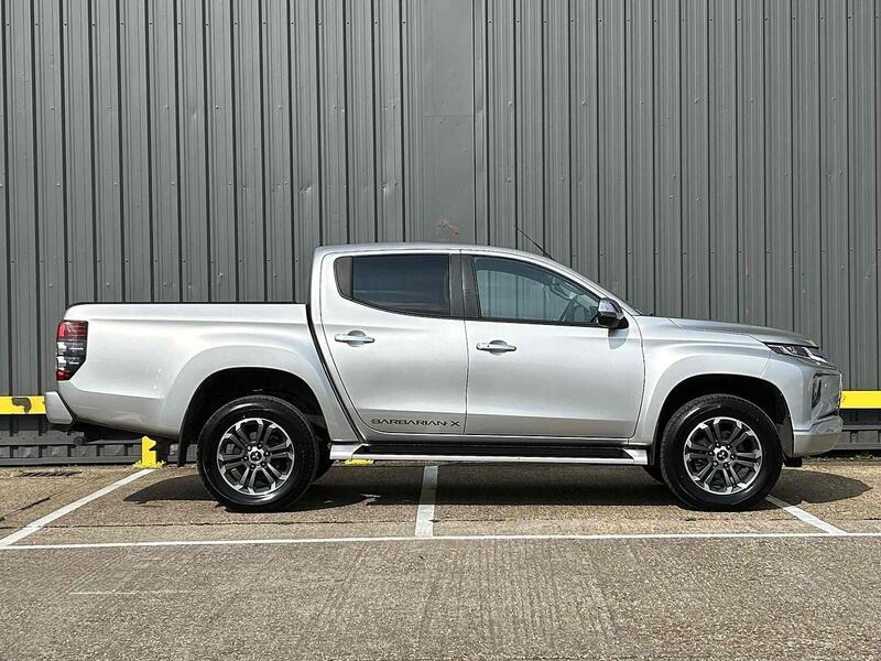 Mitsubishi DI-D DC Barbarian X Pickup 2.2 Automatic Diesel Pickup Automatic Diesel Pickup Automatic Diesel