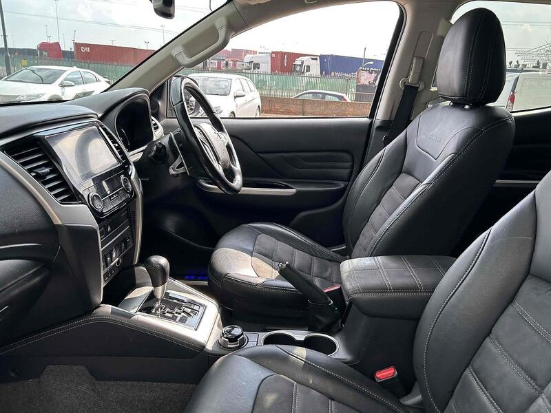 Mitsubishi DI-D DC Barbarian X Pickup 2.2 Automatic Diesel Pickup Automatic Diesel Pickup Automatic Diesel