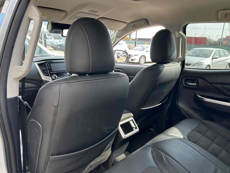 Mitsubishi DI-D DC Barbarian X Pickup 2.2 Automatic Diesel Pickup Automatic Diesel Pickup Automatic Diesel