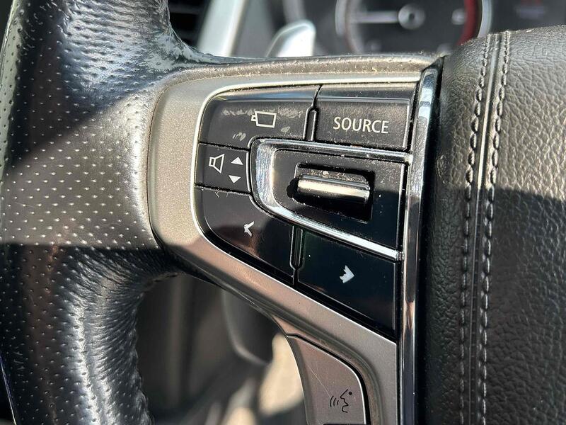 Mitsubishi DI-D DC Barbarian X Pickup 2.2 Automatic Diesel Pickup Automatic Diesel Pickup Automatic Diesel