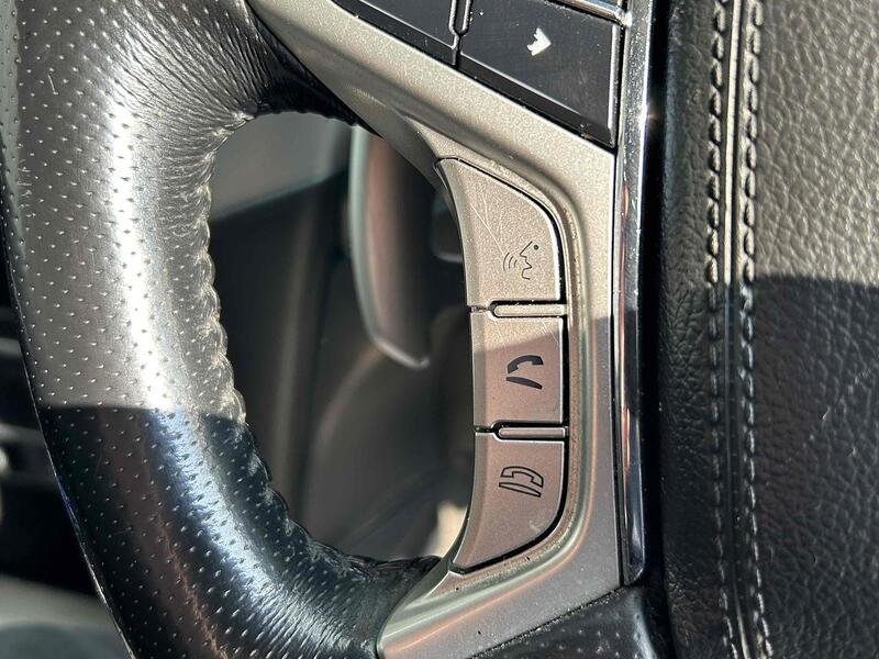 Mitsubishi DI-D DC Barbarian X Pickup 2.2 Automatic Diesel Pickup Automatic Diesel Pickup Automatic Diesel