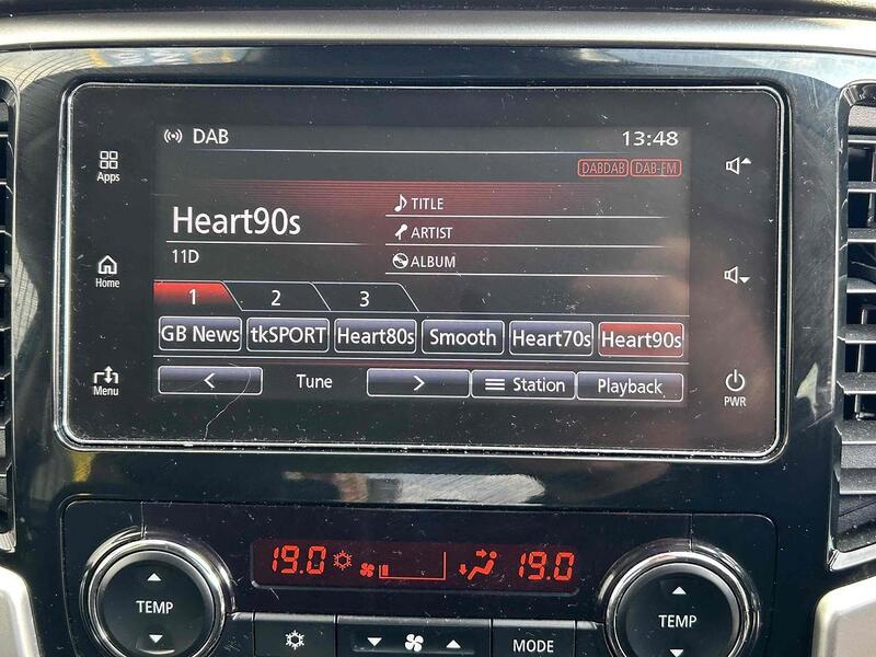 Mitsubishi DI-D DC Barbarian X Pickup 2.2 Automatic Diesel Pickup Automatic Diesel Pickup Automatic Diesel