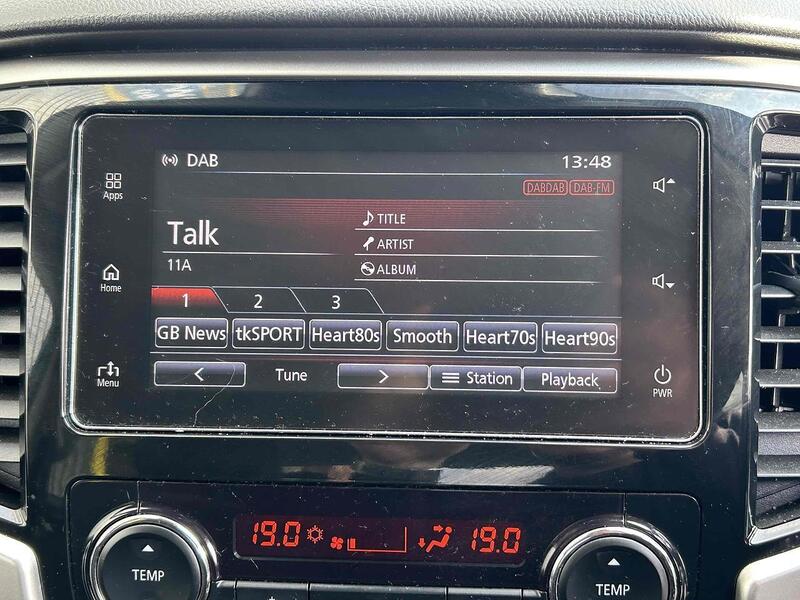 Mitsubishi DI-D DC Barbarian X Pickup 2.2 Automatic Diesel Pickup Automatic Diesel Pickup Automatic Diesel