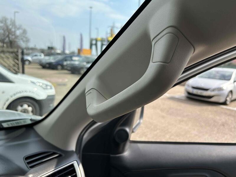 Mitsubishi DI-D DC Barbarian X Pickup 2.2 Automatic Diesel Pickup Automatic Diesel Pickup Automatic Diesel