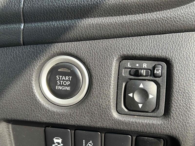 Mitsubishi DI-D DC Barbarian X Pickup 2.2 Automatic Diesel Pickup Automatic Diesel Pickup Automatic Diesel