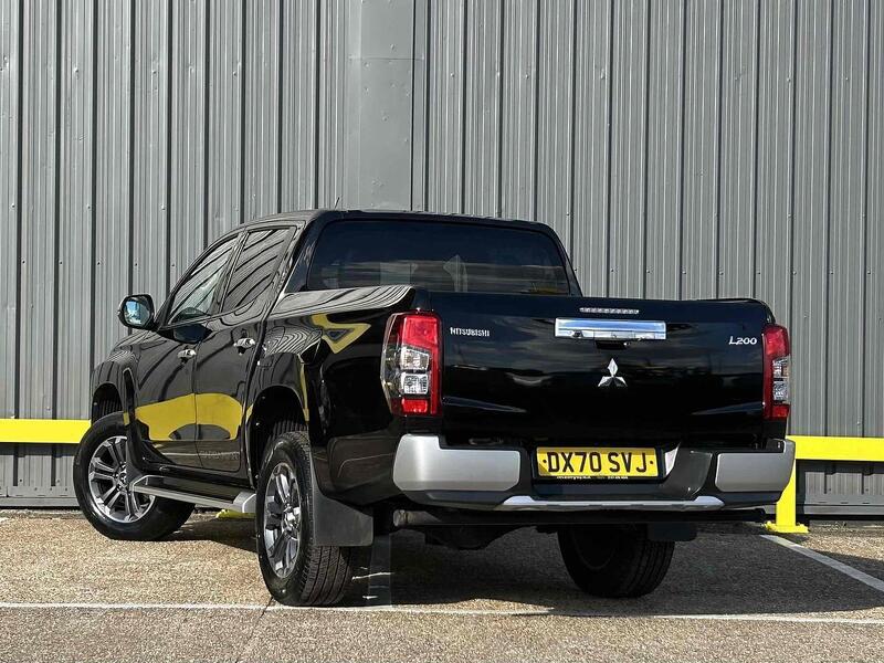 Mitsubishi 2.2 DI-D DC Barbarian Pickup Double Cab 4dr Diesel Auto 4WD Euro 6 (s/s) (150 ps) Pickup Automatic Diesel Pickup Automatic Diesel