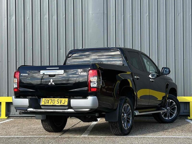 Mitsubishi 2.2 DI-D DC Barbarian Pickup Double Cab 4dr Diesel Auto 4WD Euro 6 (s/s) (150 ps) Pickup Automatic Diesel Pickup Automatic Diesel