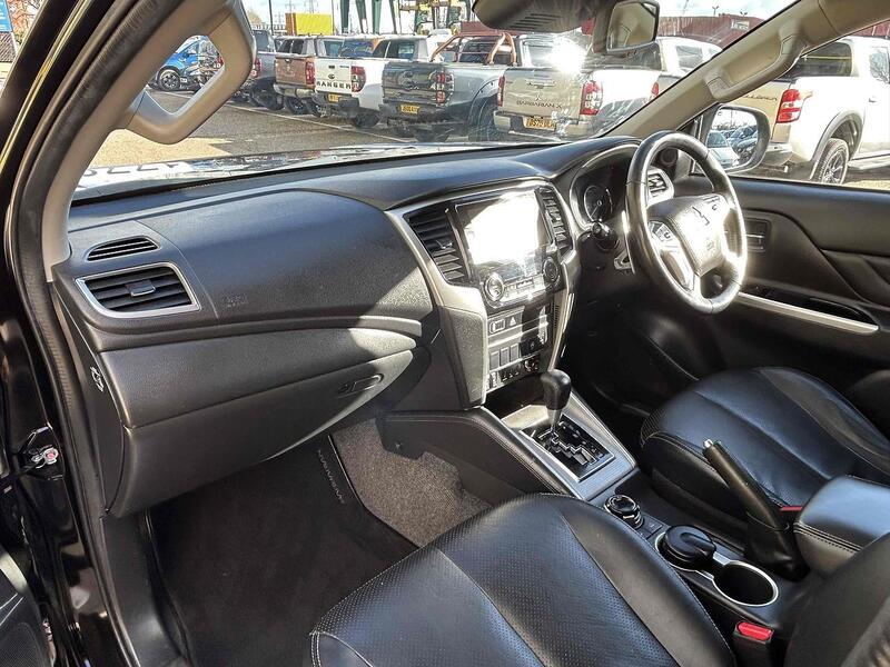 Mitsubishi 2.2 DI-D DC Barbarian Pickup Double Cab 4dr Diesel Auto 4WD Euro 6 (s/s) (150 ps) Pickup Automatic Diesel Pickup Automatic Diesel