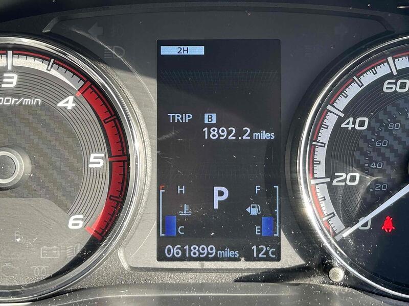 Mitsubishi 2.2 DI-D DC Barbarian Pickup Double Cab 4dr Diesel Auto 4WD Euro 6 (s/s) (150 ps) Pickup Automatic Diesel Pickup Automatic Diesel