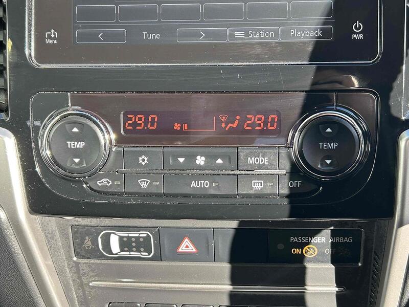 Mitsubishi 2.2 DI-D DC Barbarian Pickup Double Cab 4dr Diesel Auto 4WD Euro 6 (s/s) (150 ps) Pickup Automatic Diesel Pickup Automatic Diesel