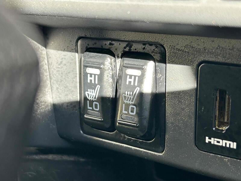 Mitsubishi 2.2 DI-D DC Barbarian Pickup Double Cab 4dr Diesel Auto 4WD Euro 6 (s/s) (150 ps) Pickup Automatic Diesel Pickup Automatic Diesel