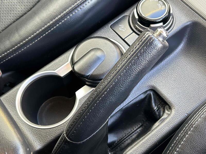 Mitsubishi 2.2 DI-D DC Barbarian Pickup Double Cab 4dr Diesel Auto 4WD Euro 6 (s/s) (150 ps) Pickup Automatic Diesel Pickup Automatic Diesel